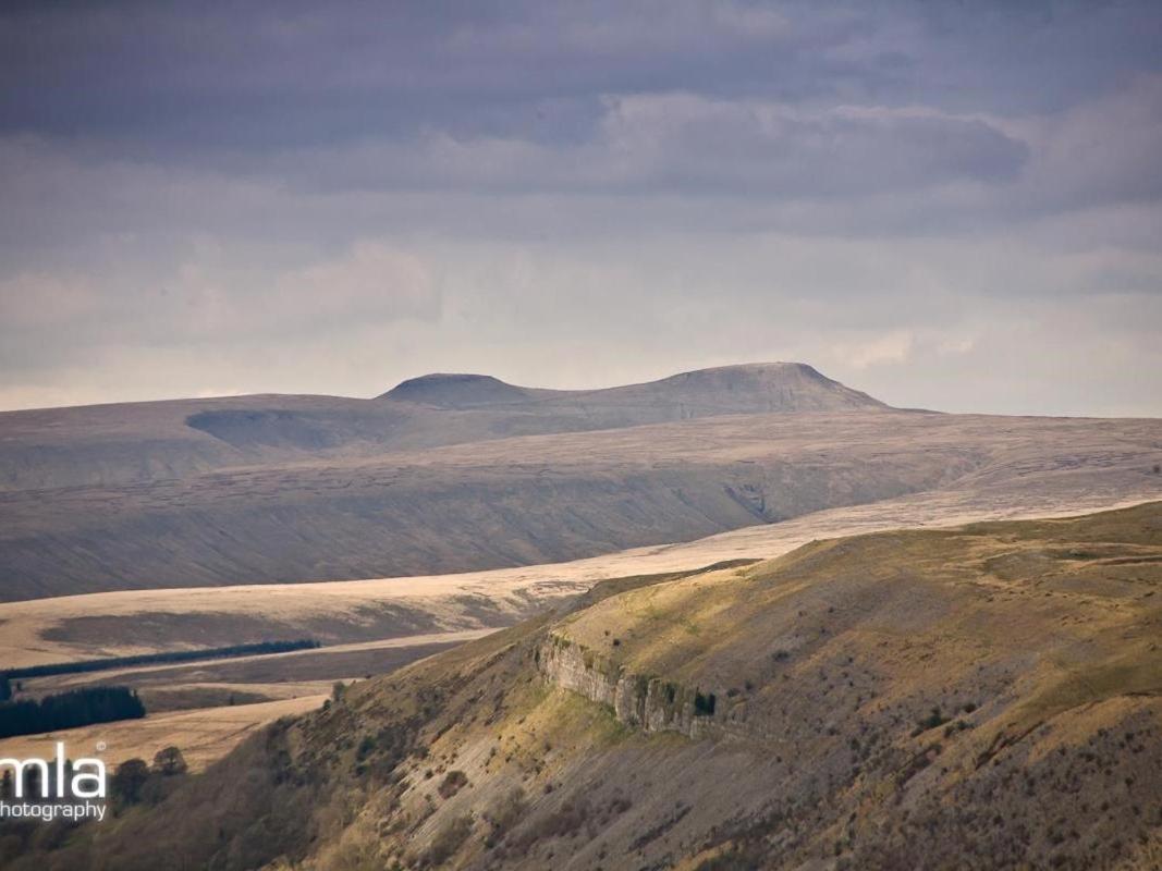 Hiraeth At The Brecon Beacons Villa เมอเทอร์ทิดฟิล ภายนอก รูปภาพ